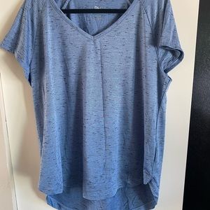 Woman’s size 1X workout shirt